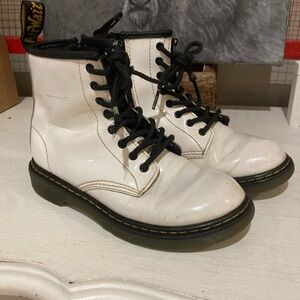 Dr. Martens Boots Shoes Youth kids Size 2 White Zip Up Combat Boots